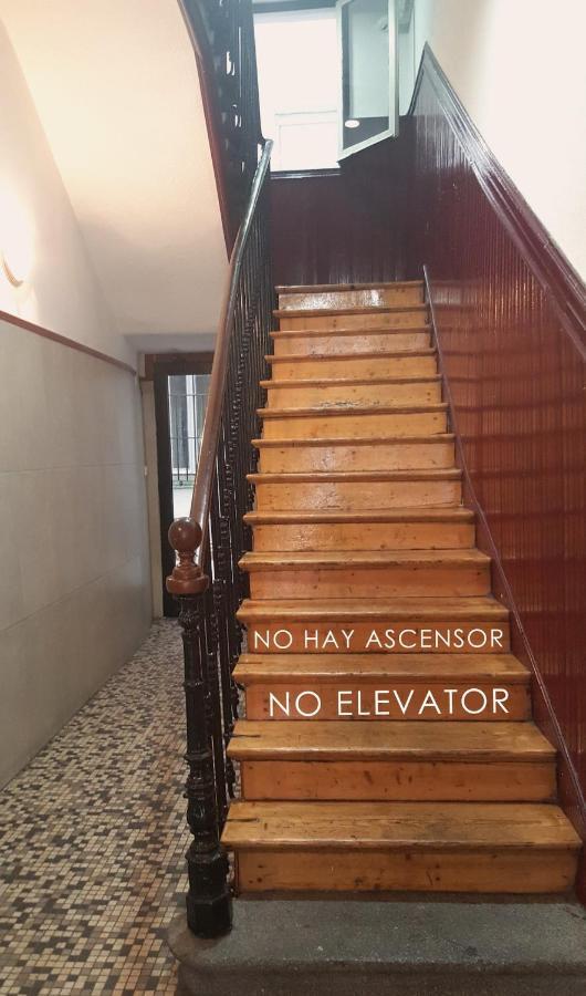 Апартаменты Ap Edificio Gran Via -Quinto Piso Sin Ascensor- Мадрид Экстерьер фото
